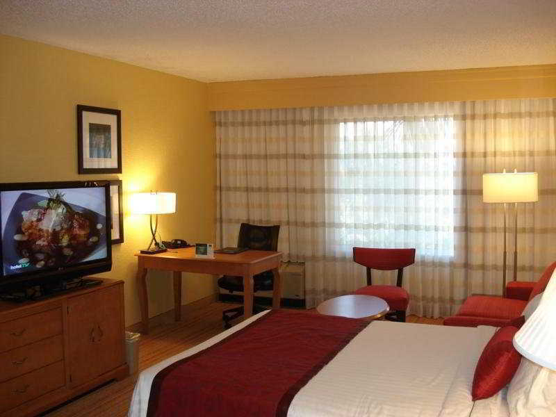 Courtyard By Marriott Fort Lauderdale Hotel 3*